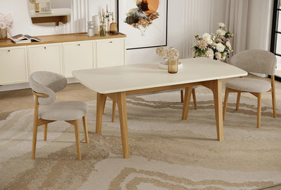 Marsana eettafel van 180 cm met stoelen in een eetkamer met dressoir