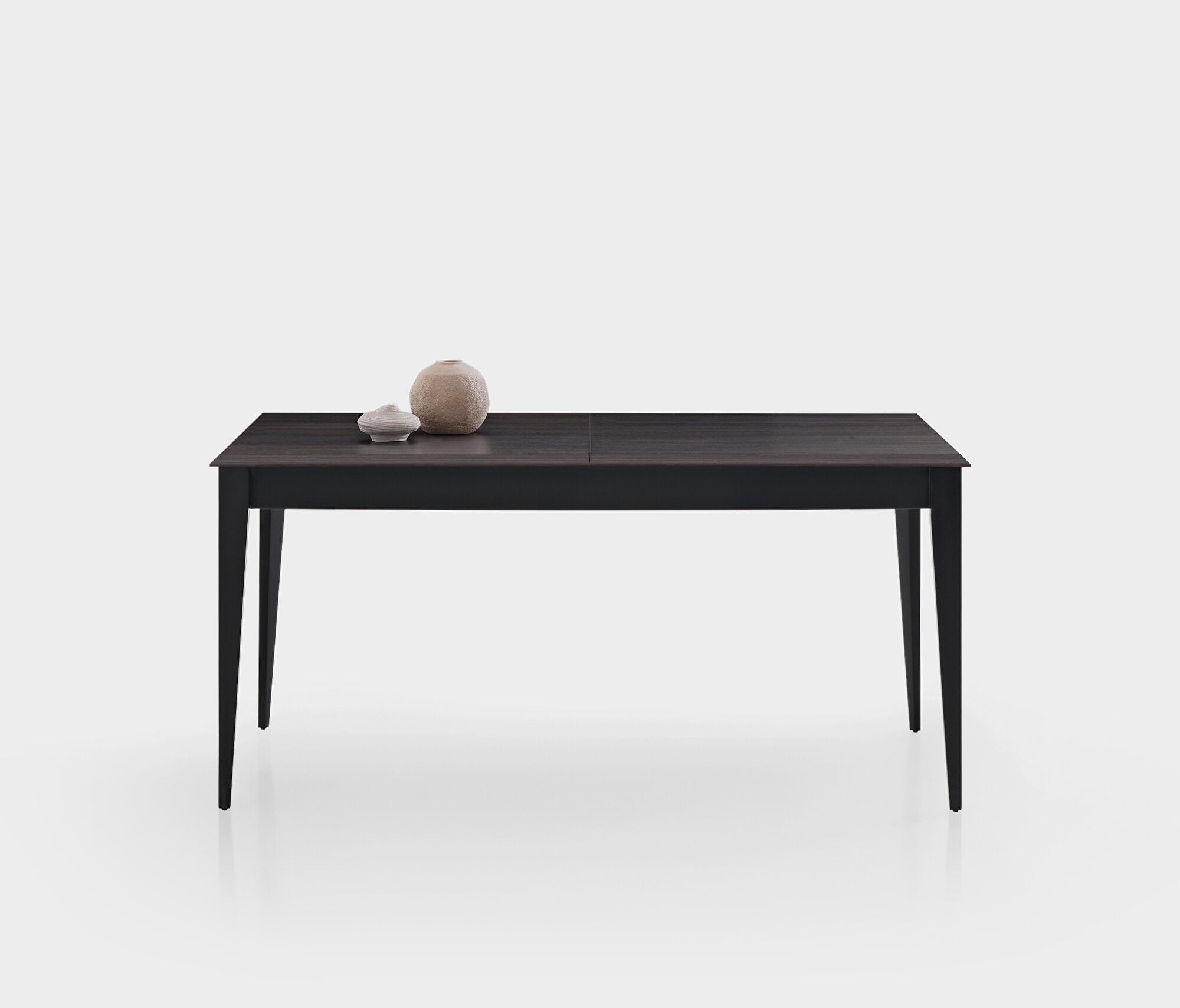 Parma Uitschuifbare Eettafel met Houten Poot van Enza Home, donker notenhout