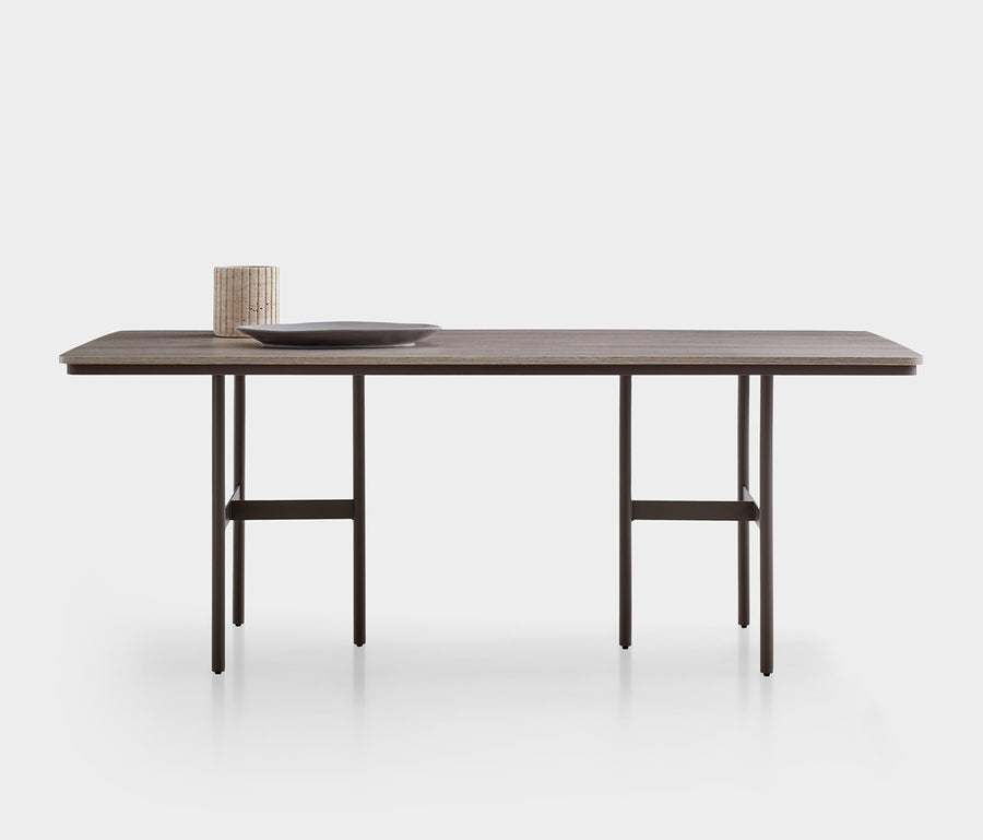 Varena Vaste Eettafel met Metalen Poot, afbeelding 2