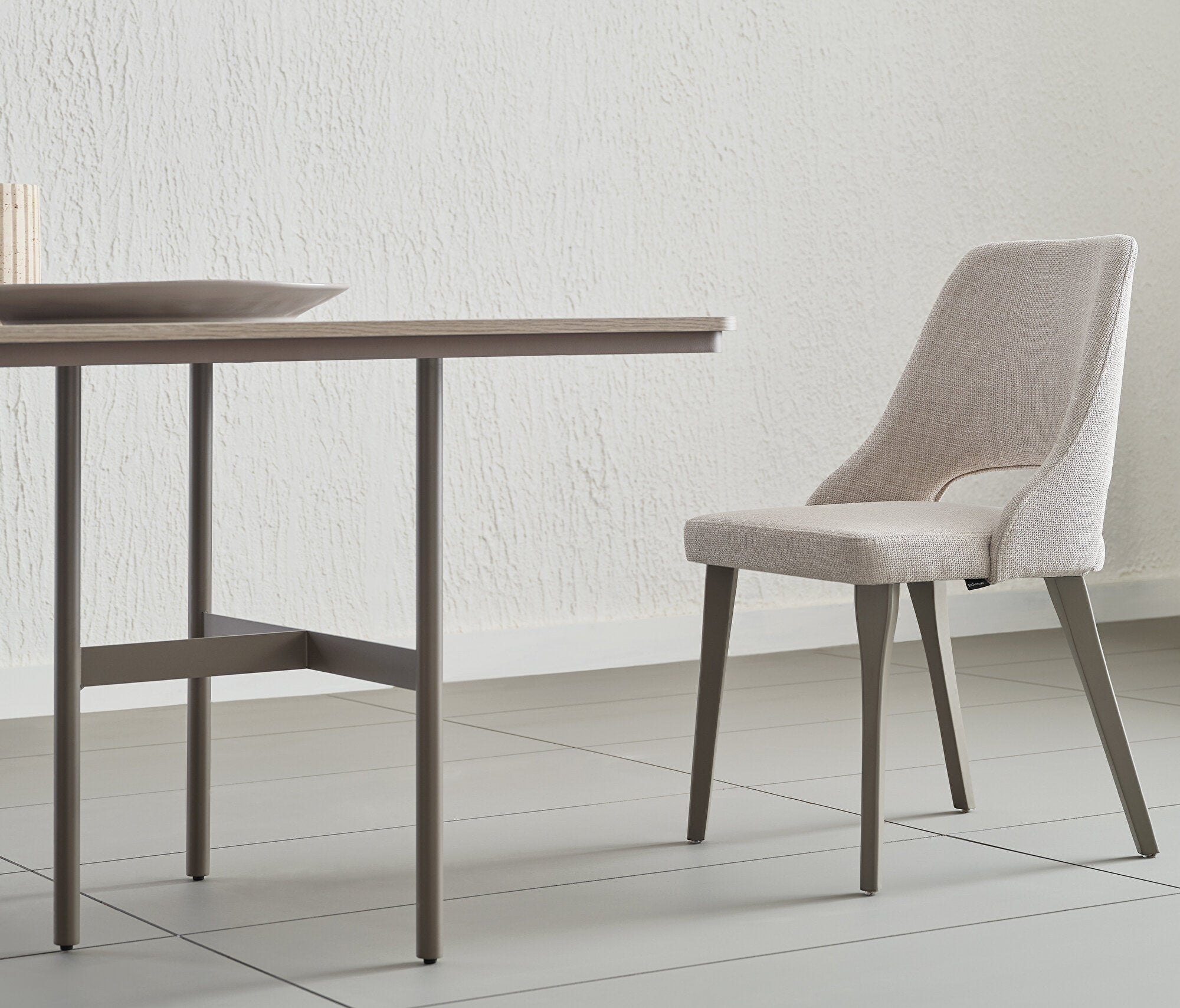 Varena Vaste Eettafel met Metalen Poot, afbeelding 5