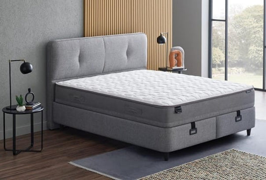 Cool Action Pro baza bed met matras en hoofdbord, met houten wandpaneel