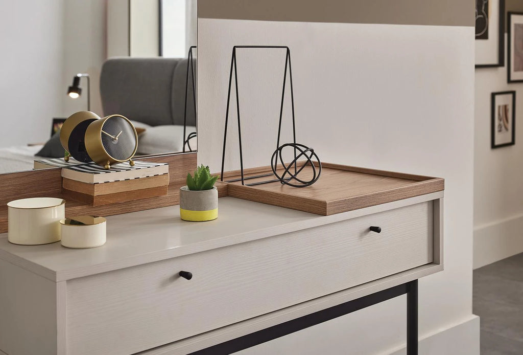 Loreto Make-Up Tafel